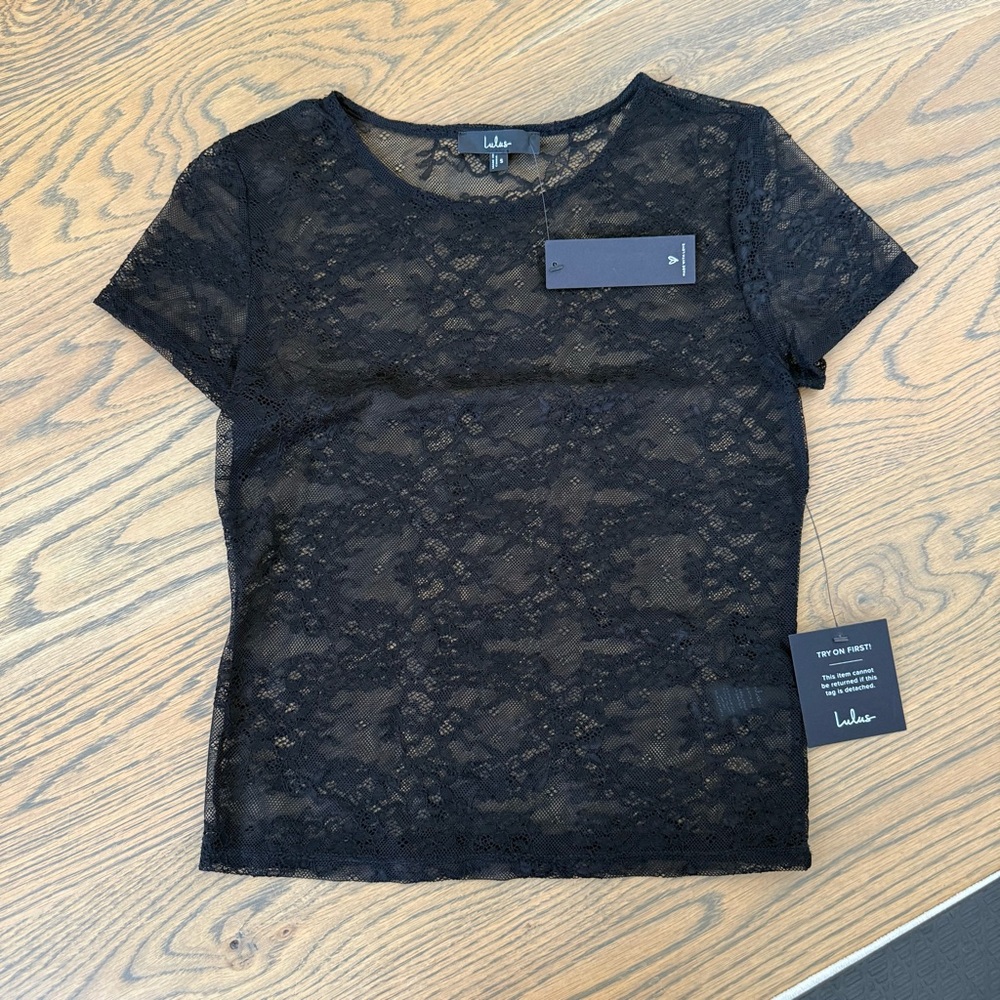 Lulus lace tee